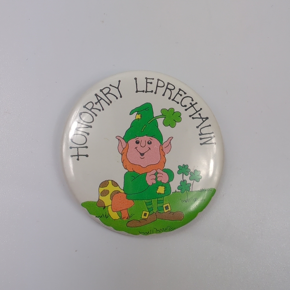 Vintage 1987 Russ Berrie Honorary Leprechaun Pin Badge